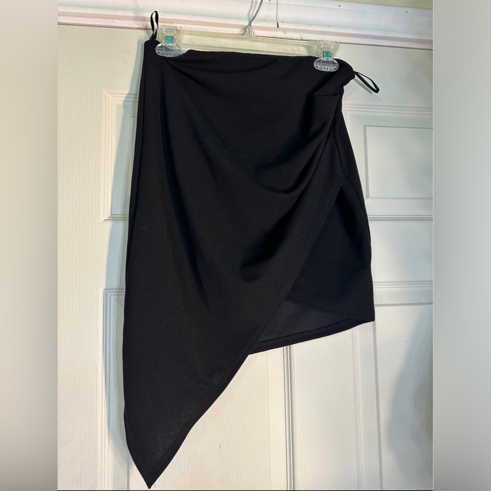 Black mini skirt